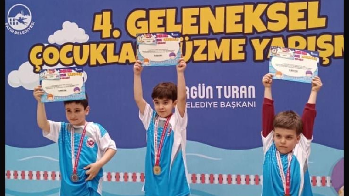 Okulumuz  Öğrencilerinden  Büyük Başarı!